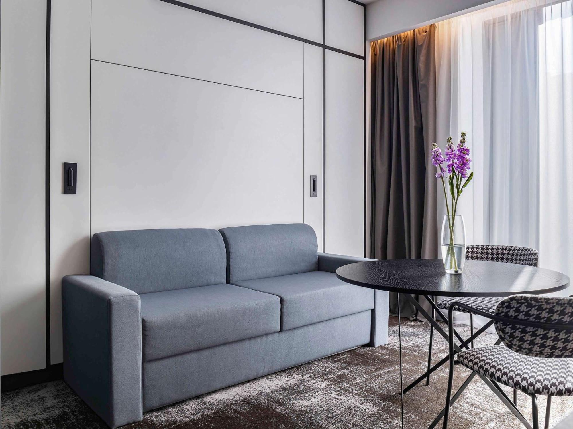 Novotel Living Almaty Jetisu Екстериор снимка